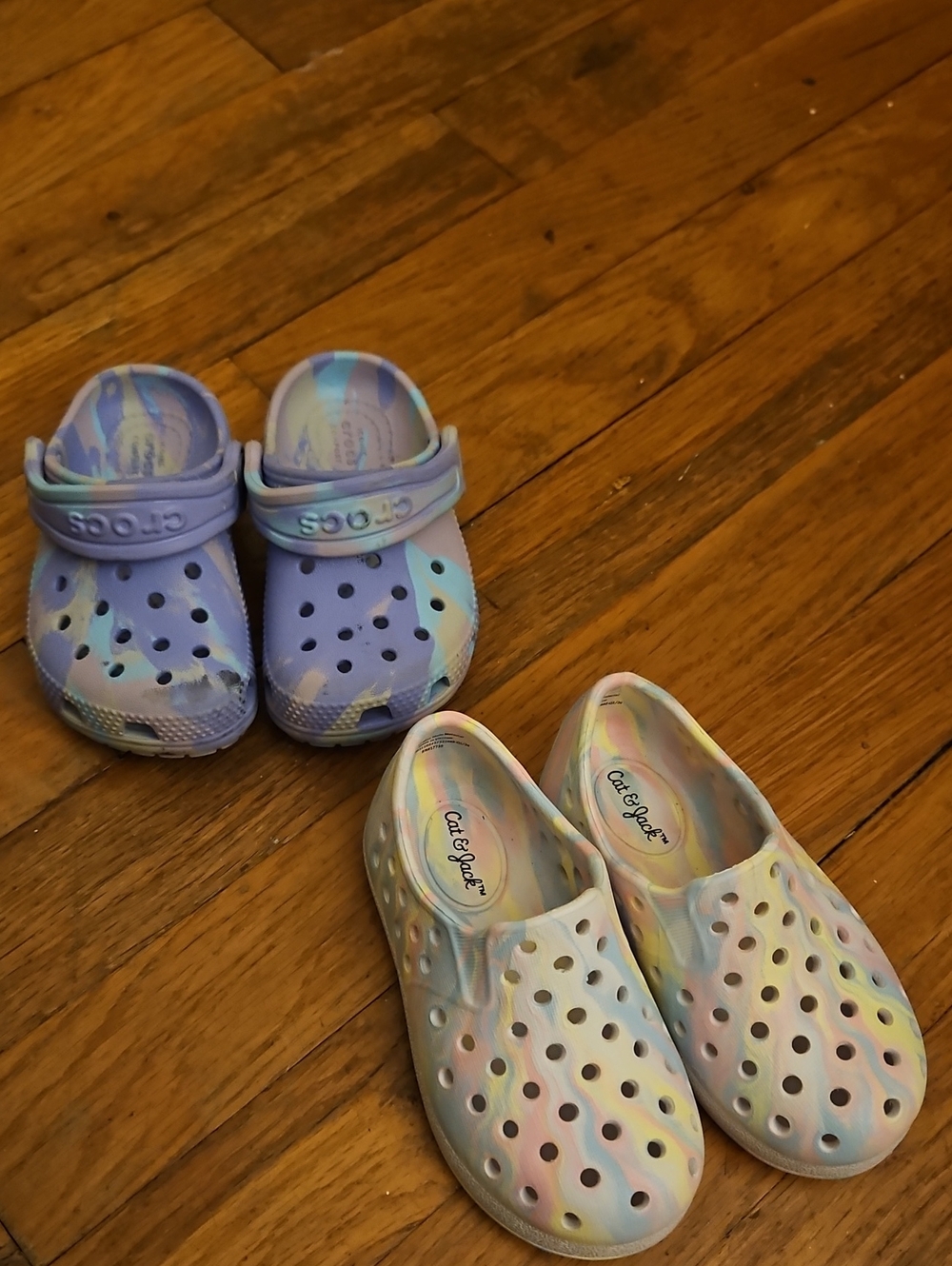 Toddler Size 6 Waterproof Shoes Crocs/Cat&Jack